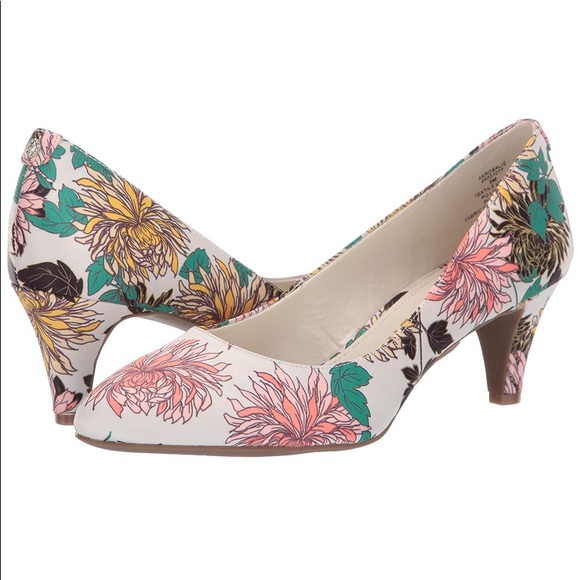 Anne Klein Rosalie Floral Pumps Size 6 - Picture 1 of 10